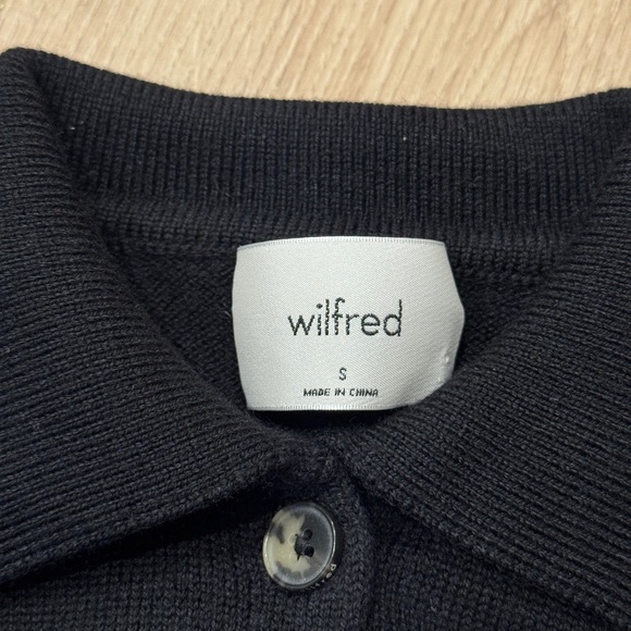(SOLD) Aritzia Wilfred Merino Wool Next Door Sweater - Picture 2 of 6